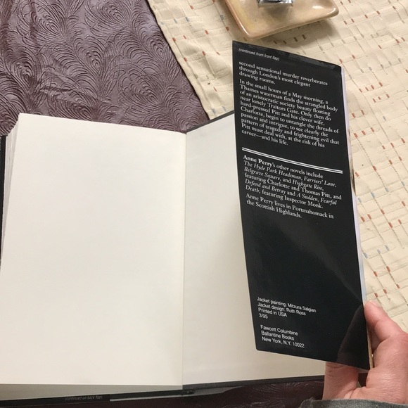“Traitors Gate” novel by Anne Perry hardback book - Picture 4 of 12